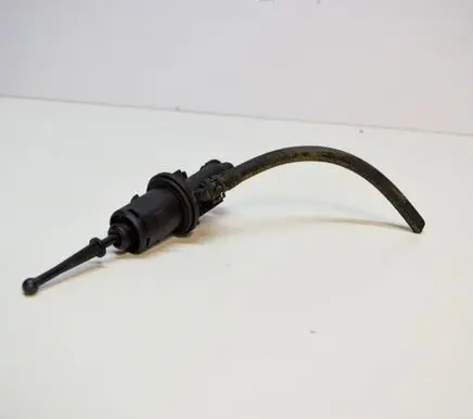 Clutch slave cylinder