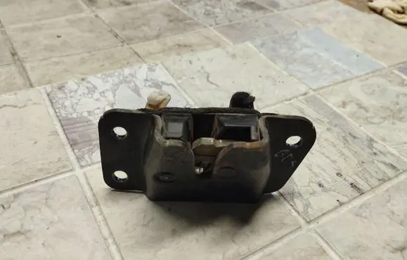 Hyundai Santa Fe Tailgate/trunk/boot lock/catch/latch
