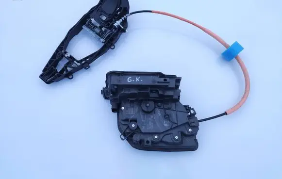 BMW 5 G30 G31 G38 Rear door lock 7477689