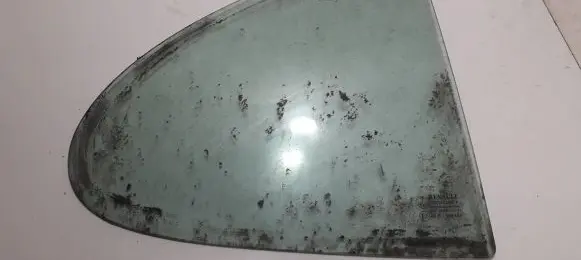 Renault Megane I Rear vent window glass 
