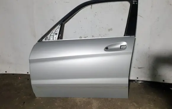 Mercedes-Benz GLK (X204) Front door