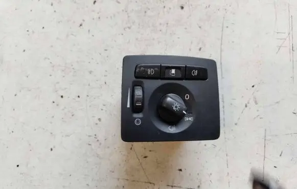 Volvo V50 Light switch 30739299