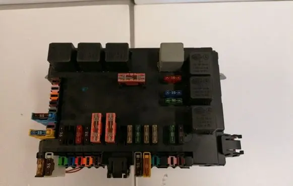 Mercedes-Benz S W221 Fuse box set A2215403550