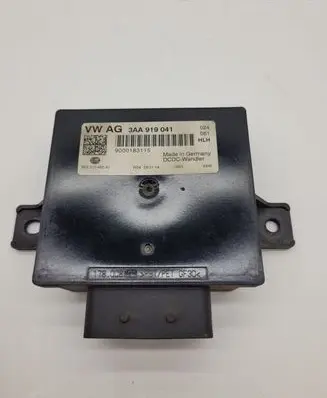 Volkswagen PASSAT B7 Power management control unit 3AA919041