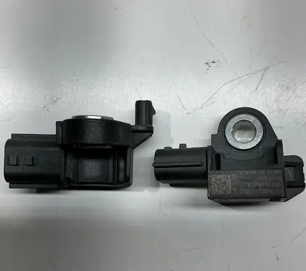 Nissan Murano Z52 Airbag deployment crash/impact sensor 988305NA0A 03092021 2033004765