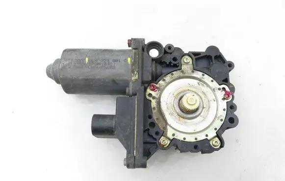 Audi A3 S3 8L Front door window regulator motor 8L4959801C