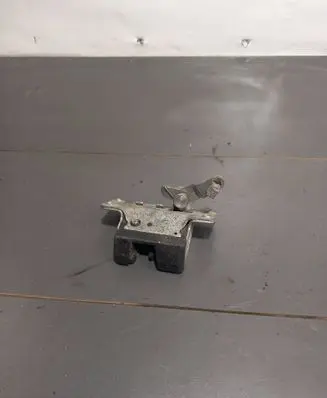 Tailgate/trunk/boot lock/catch/latch