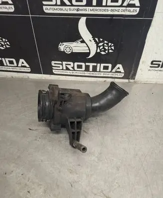 Mercedes-Benz E W212 Air intake hose/pipe A6421400687 4010202B