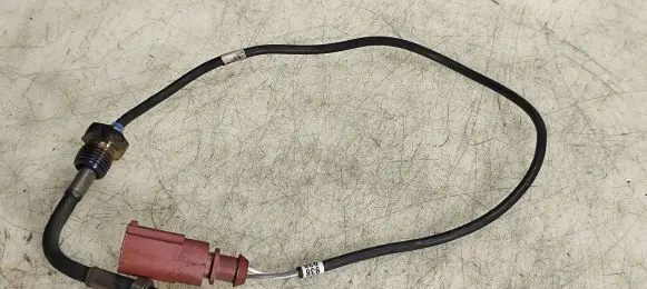 Volkswagen Eos Exhaust gas temperature sensor 03G906088K
