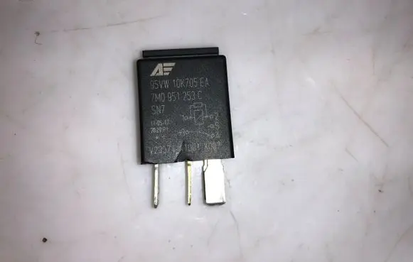 Audi Q7 4L Other relay 7M0951253C