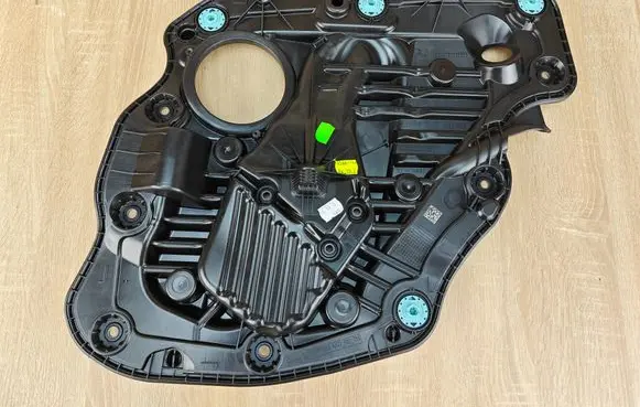 BMW 4 G22 G23 G24 G26 Rear window lifting mechanism without motor 7499228