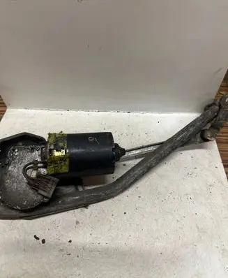 Volkswagen Transporter - Caravelle T4 Front wiper linkage 701955215