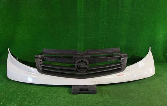 Opel Vivaro Front bumper