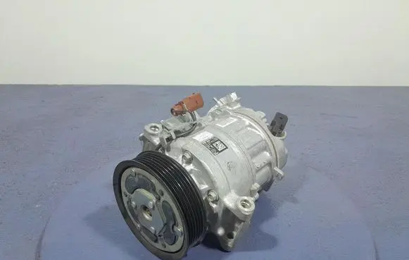 Skoda Octavia 985 Air conditioning (A/C) compressor (pump) 3Q0816803D