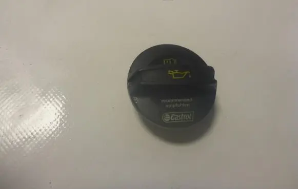Volkswagen Golf VII Oil filler cap 