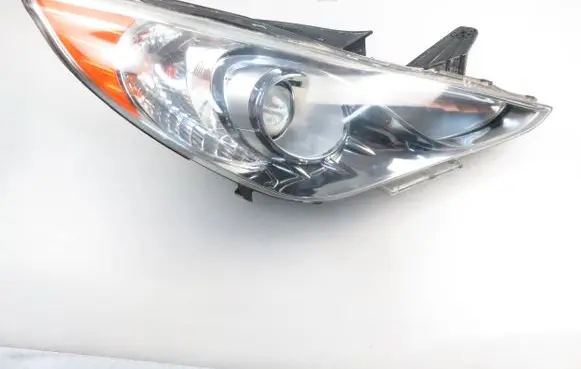 Hyundai Sonata Headlight/headlamp