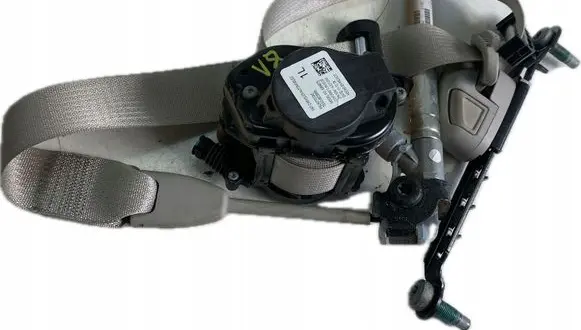 Chrysler Pacifica Front seatbelt 5LA371D2AE