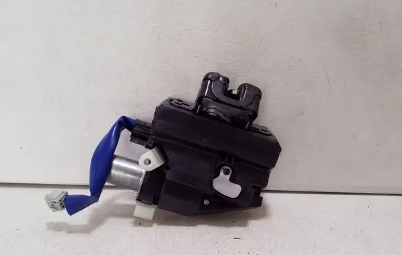 Toyota C-HR II Tailgate/trunk/boot lock/catch/latch 1638000790