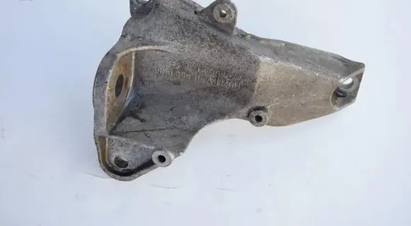Audi A6 S6 C5 4B Gearbox mounting bracket 8D0399114AJ