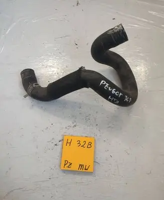 Peugeot 307 Engine coolant pipe/hose 9874651654