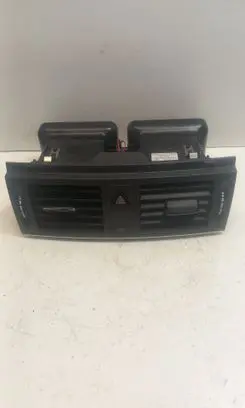 Mercedes-Benz C W204 Dash center air vent grill A2048305754 2048305754 2049051600