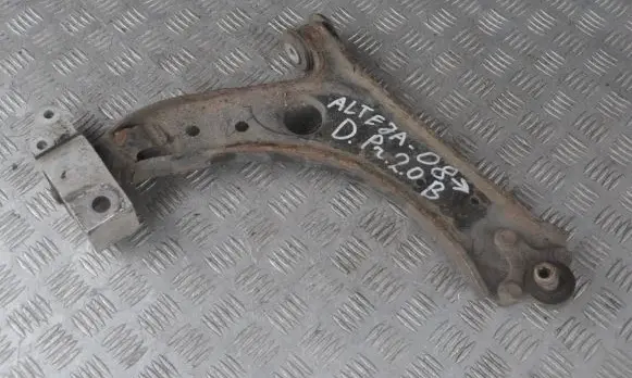 Seat Altea XL Front lower control arm/wishbone 1K0407190E