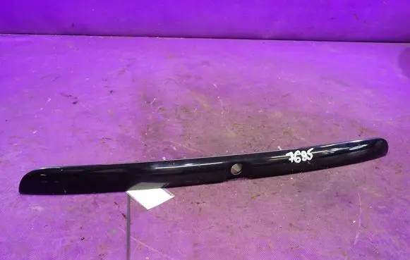 Audi A3 S3 8L Trunk door license plate light bar 