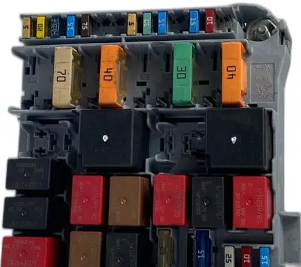 Iveco Daily 4th gen Fuse box set 51905216