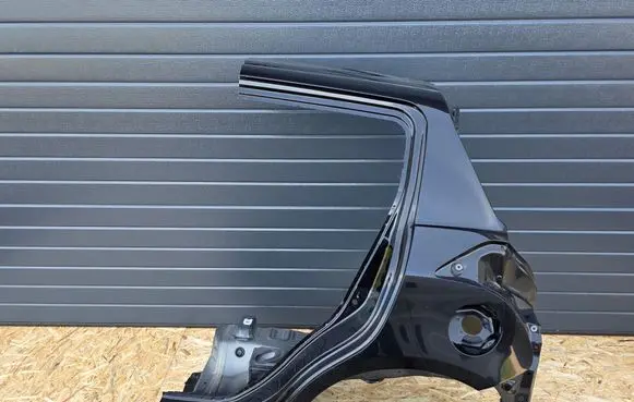 Suzuki Swift II Rear quarter panel 