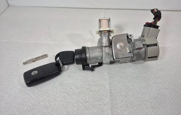 Volkswagen Transporter - Caravelle T5 Ignition lock 6R0905851 6R0905851L 7E0905865