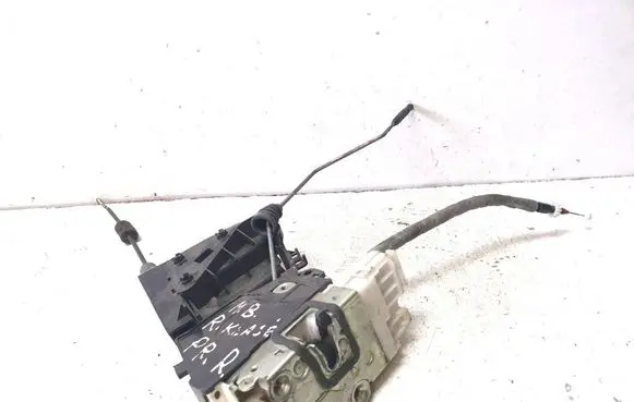 Mercedes-Benz R W251 Front door lock 1697202835Q3