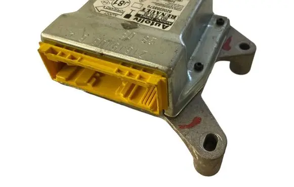 Renault Espace - Grand espace IV Airbag control unit/module 8200358579