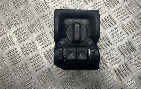 Opel Vectra B Light switch 09228133 03392160000