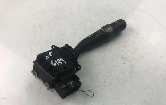 Lexus IS 200-300 Wiper turn signal indicator stalk/switch 17A164