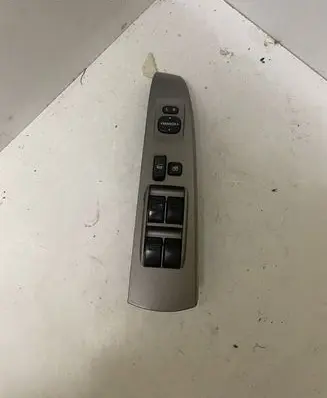 Toyota Prius (XW20) Electric window control switch 8482047021