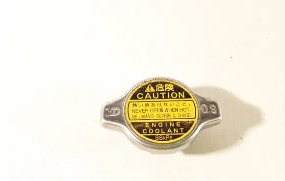 Toyota Corolla E120 E130 Coolant expansion tank/reservoir cap 