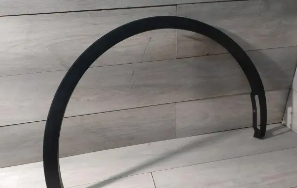 Tesla Model Y Front arch trim 1683860-00-A
