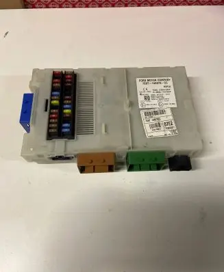 Ford Galaxy Fuse module 7G9T14A073CC 28110778 3659AF01125TP