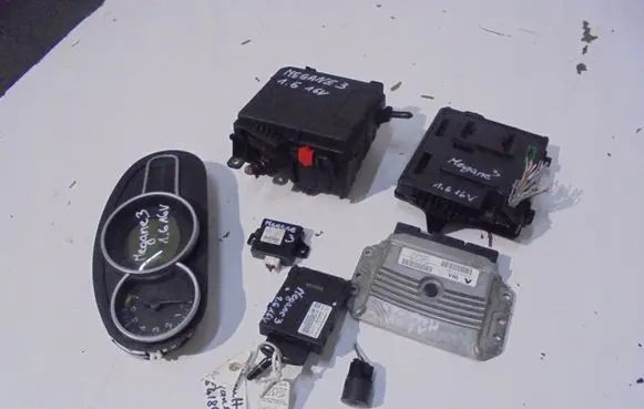 Renault Megane III Engine control unit/module ECU
