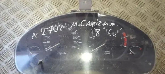 Mitsubishi Carisma Speedometer (instrument cluster) MR270100 0P0179103