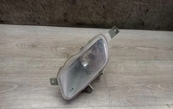 Volvo V70 Front fog light 8693347