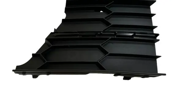 Skoda Superb B8 (3V) Front bumper lower grill 3T0853666B