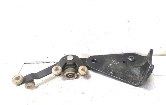 Volkswagen Transporter - Caravelle T5 Sliding door middle roller runner 7H0843397