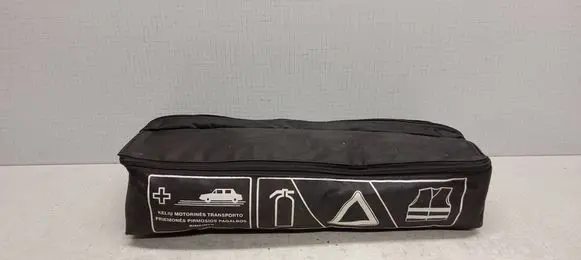 Volkswagen Multivan T4 First aid kit 