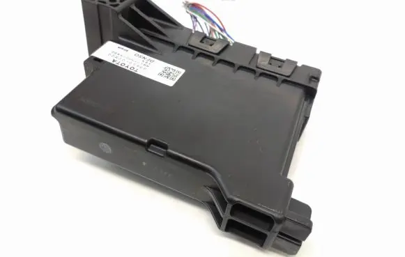 Toyota Auris E180 Climate control unit 8865002E00 MB1778004480