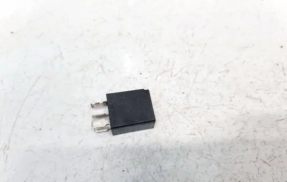 Ford Mondeo MK IV Other relay 6G9T14B192AA 6G9T-14B192-AA