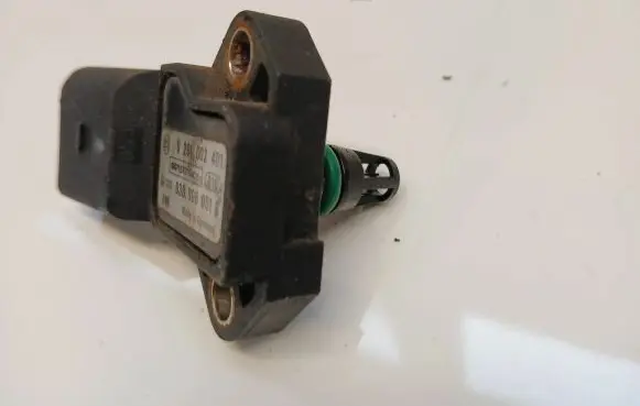 Audi A6 S6 C6 4F Air pressure sensor 038906051C 0281002401