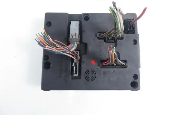 Renault Megane I Central body control module S108502510D 8200029340B
