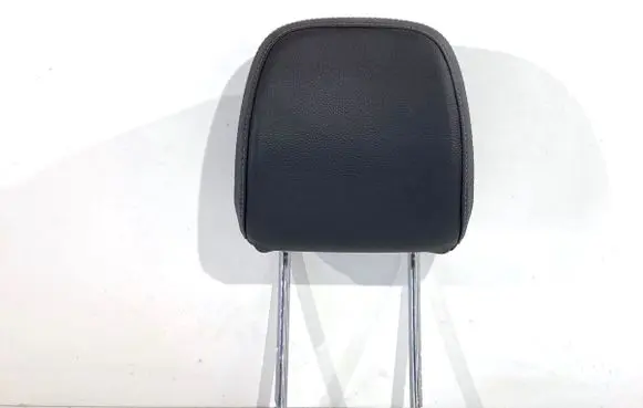Mercedes-Benz GLE W167 Front seat headrest 