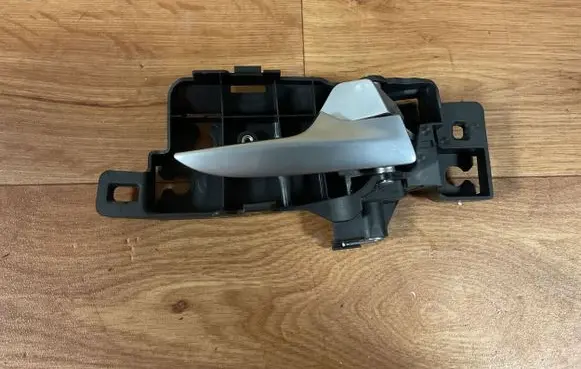 Ford Mondeo MK IV Front door interior handle 6M21U22600 7S71A22600 BS71A22600